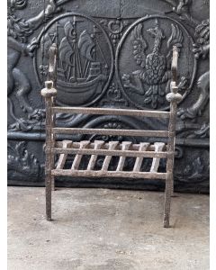 Grille Porte-bûches Gothique
