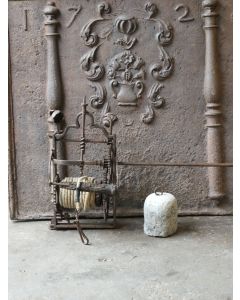 Ancien Tournebroche à Contrepoids