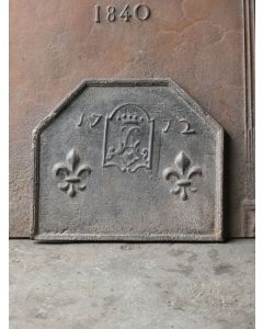 Plaque de Cheminée avec Blason