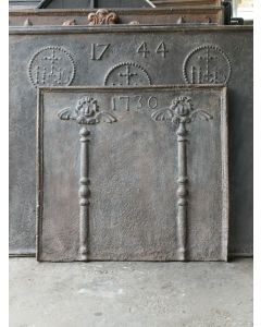 Plaque de Cheminée 'Colonnes d'Hercule'