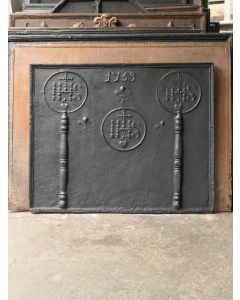 Plaque de Cheminée 'Piliers et Fleurs de Lys'