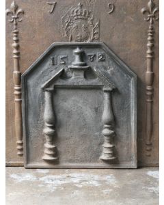 Plaque de Cheminée avec Blason