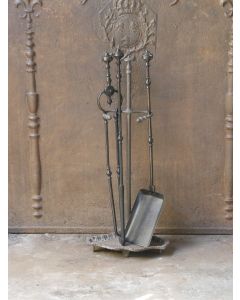 Serviteur Cheminée Victorien