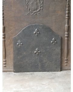 Plaque de Cheminée 'Piliers et Fleurs de Lys'