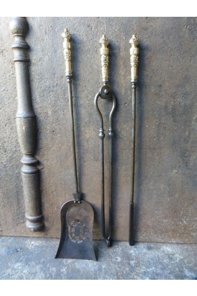Serviteur Cheminée Victorien