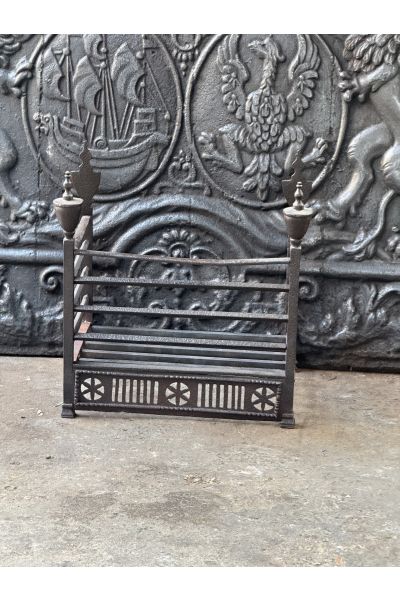 Grille Porte Bûches Ancienne