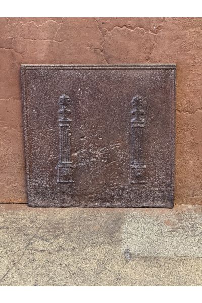  Plaque Cheminée 'Piliers de la Liberté'