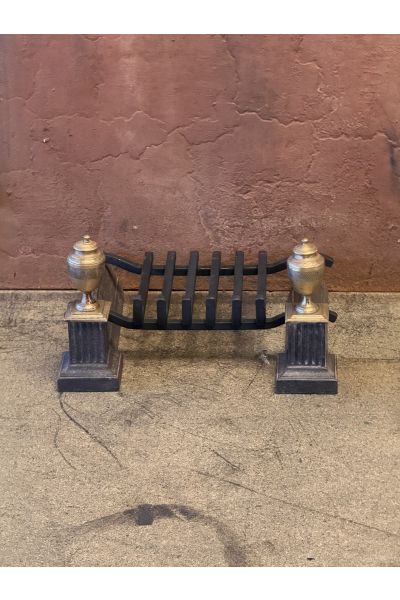 Grille Porte Bûches Ancienne