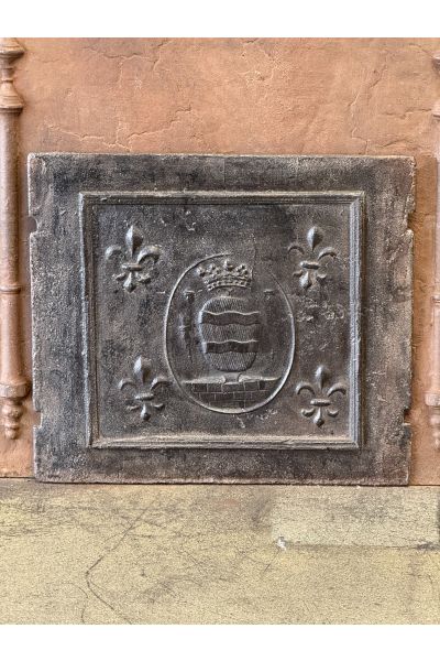 Plaque de Cheminée avec Blason