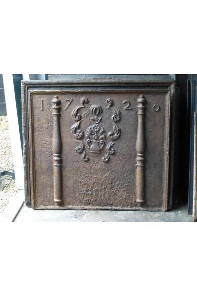 Plaque de Cheminée avec Blason