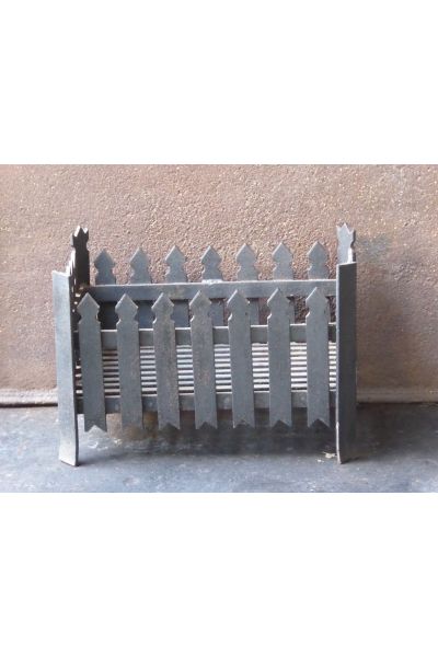 Grille Porte Bûches Néo Gothique
