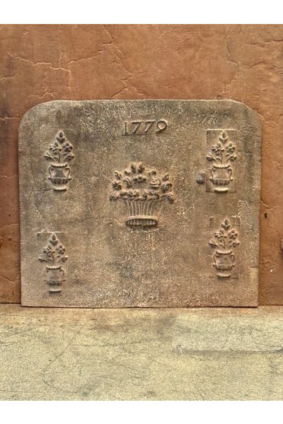 Plaque de Cheminée 'Panier de Fleurs'