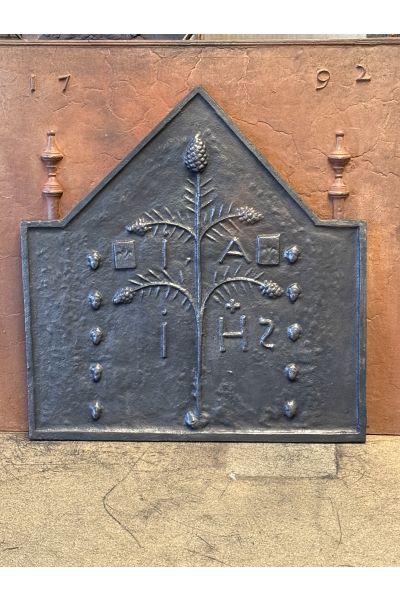 Plaque de Cheminée 'Armes Gothiques'