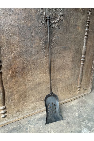 Ancienne Pelle Française