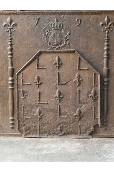 Plaque de Cheminée 'Fleurs de Lys'