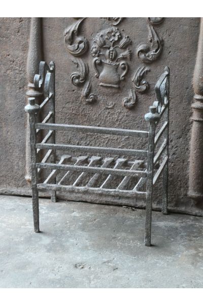 Grille Porte-bûches Gothique