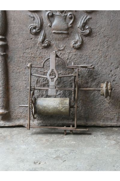 Ancien Tournebroche Mural