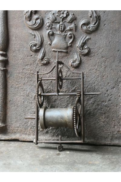 Ancien Tournebroche Mural