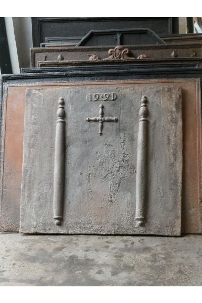 Plaque de Cheminée 'Colonnes d'Hercule'