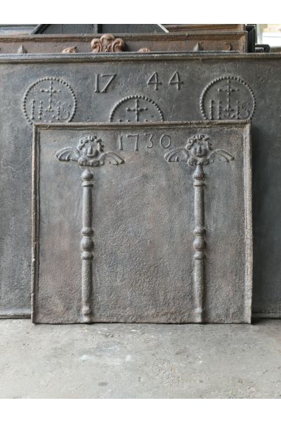 Plaque de Cheminée 'Colonnes d'Hercule'