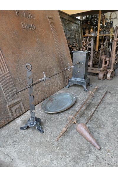 Ancien Tournebroche à Horloge
