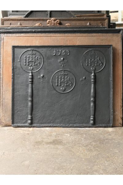 Plaque de Cheminée 'Piliers et Fleurs de Lys'