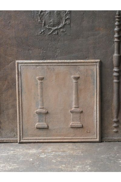 Plaque de Cheminée 'Colonnes de Liberté'
