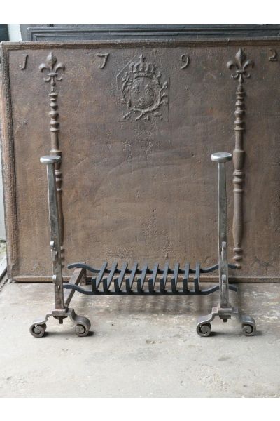 Grille Porte Bûches Française