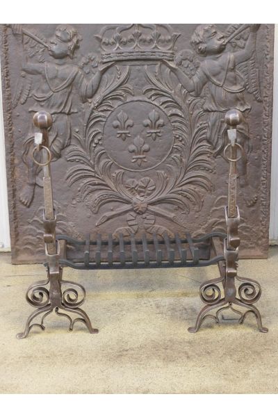 Grille Porte Bûches Ancienne