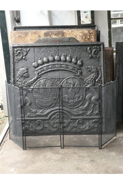 Grand Pare-Feu Français | Fait à la Main, Neuf | 96-140 cm de Large | 62.5 cm de Haut