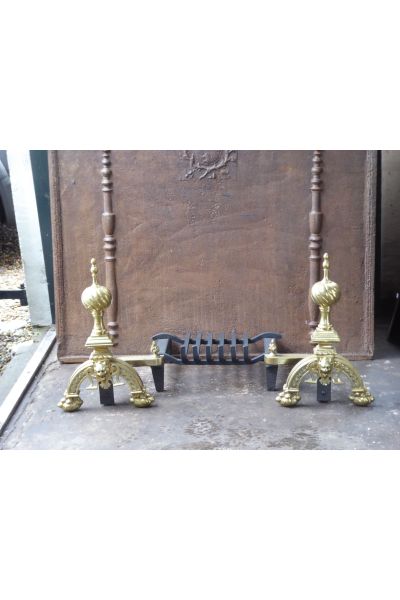 Grille Porte Bûches Néo Gothique