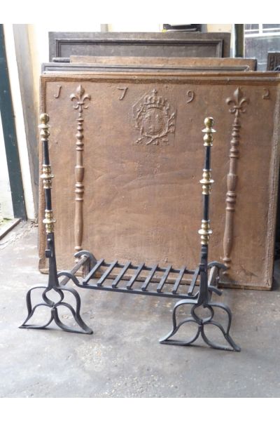Grille Porte Bûches Française