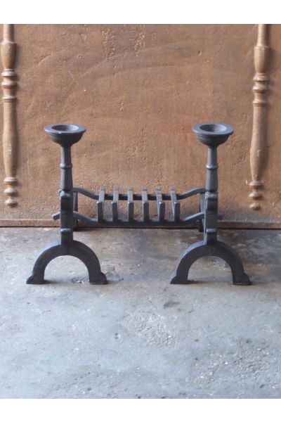 Grille Porte Bûches Néo Gothique