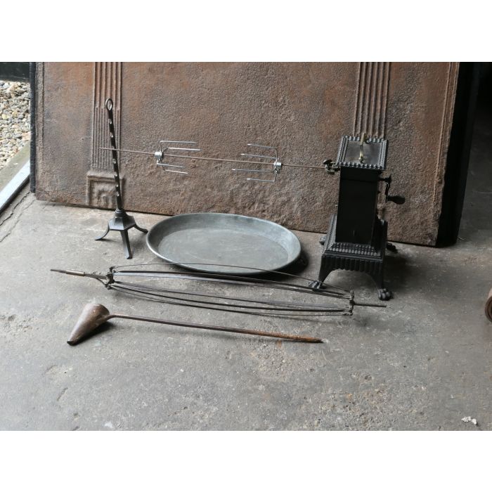 Ancien Tournebroche à Horloge en Fonte, Fer forgé, Laiton, Cuivre poli 