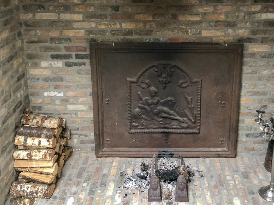 Plaque de cheminée délivré par https://www.plaque-de-cheminee.fr à Bois-le-Duc, Pays-Bas