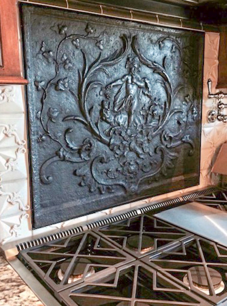 Fremont, California: Plaque de cheminée comme dosseret délivré par https://www.plaque-de-cheminee.fr