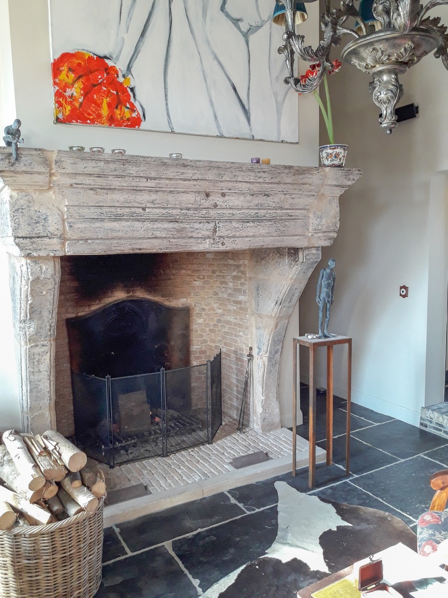 Emplacement de la grille de ventilation dans la cheminée