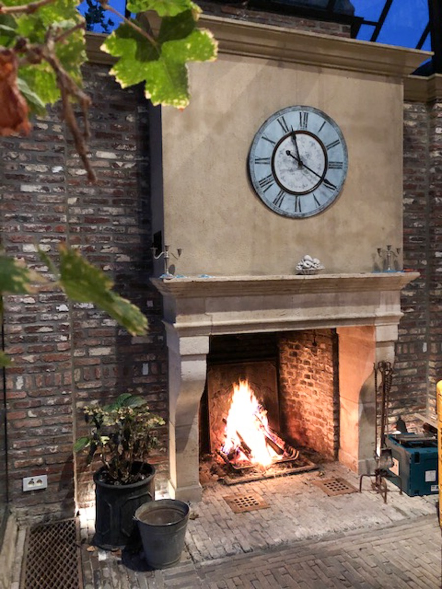 Emplacement de la grille de ventilation dans la cheminée