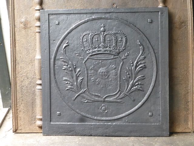 Plaque de cheminée éclectique